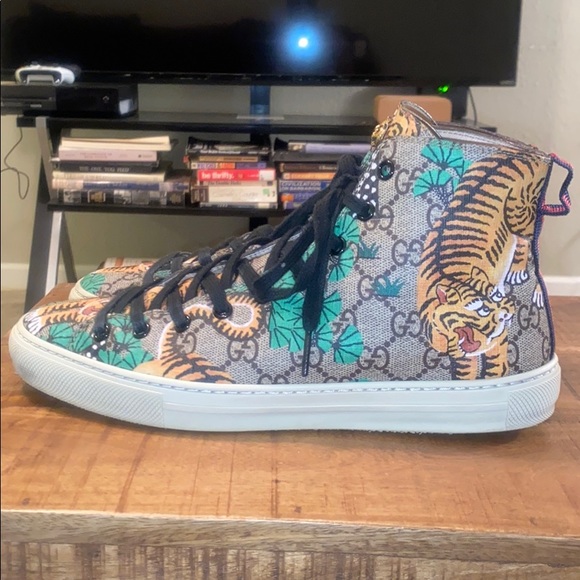 Gucci Gg Supreme Canvas Bengal Tiger Sneakers - Picture 4 of 9